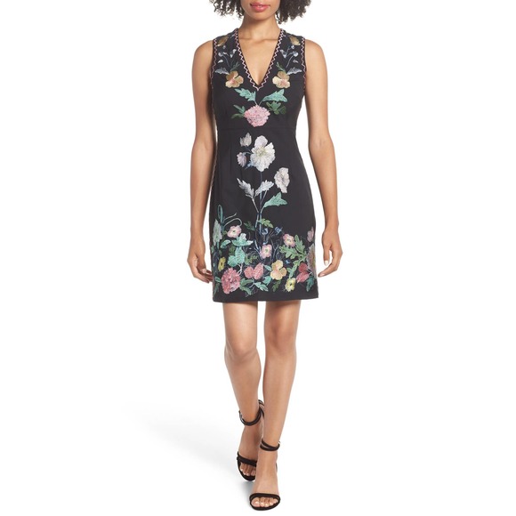 foxidox Dresses & Skirts - Foxie dox Embroidered Dress Sz 10 Mini Blk